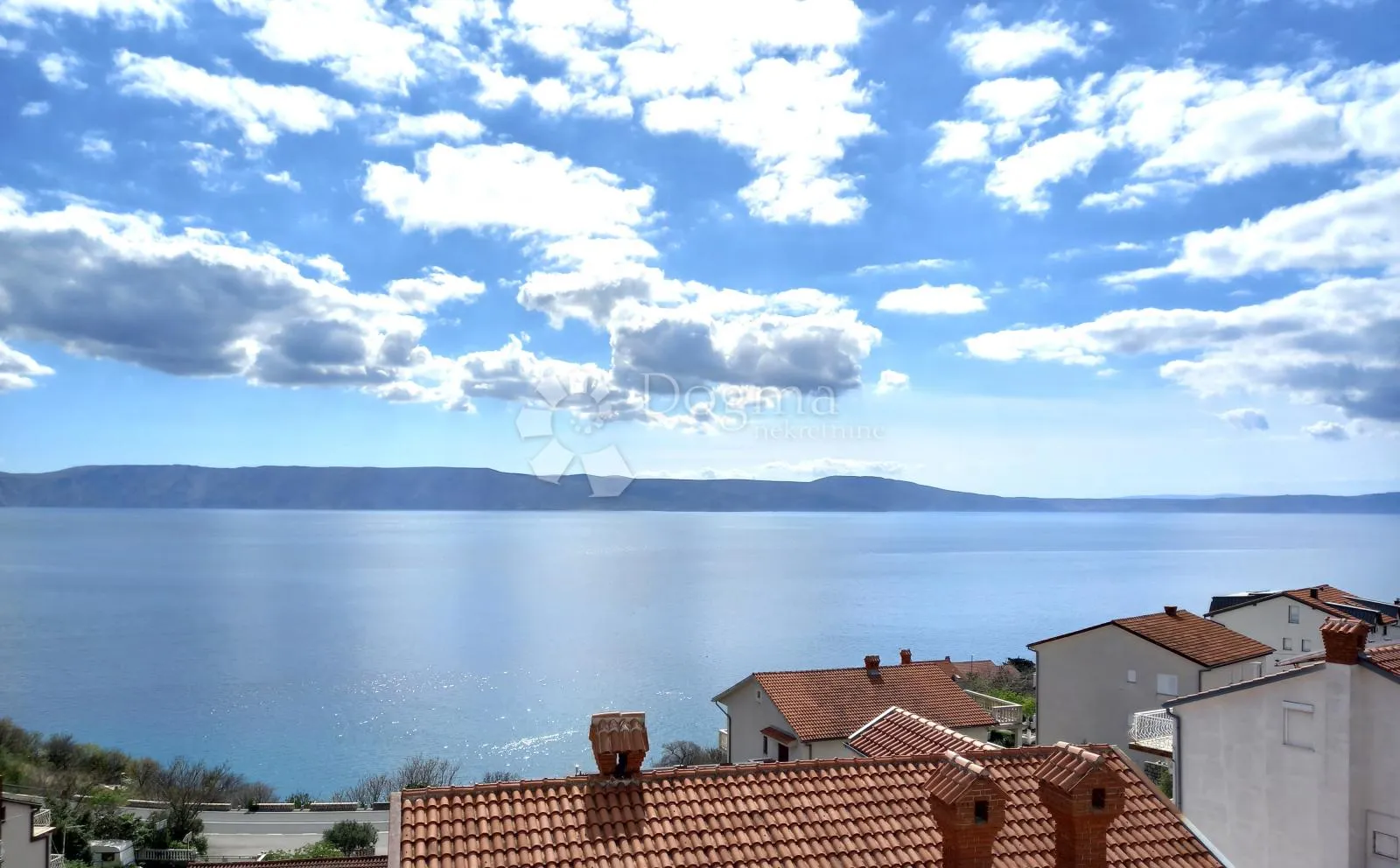 Apartmanska kuća 120 metara od plaže - cover