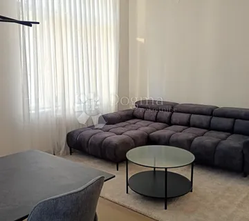 Petrova – moderno novouređen 3S stan 70 m², prvi najam - cover