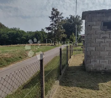 Blizu svega, odlično imanje - cover
