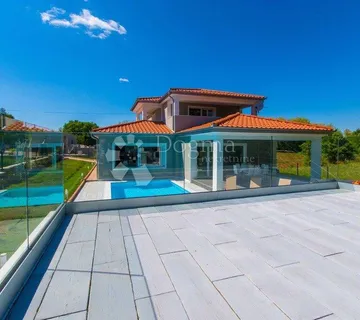 Rabac, okolica, kuća sa bazenom - cover