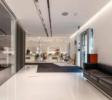 Poslovna zgrada - kvalitetna gradnja - laka prilagodba - cover