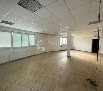 Prostor koji se prilagođava Vašem poslovanju  - cover