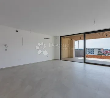 NAJPOŽELJNIJA NOVOGRADNJA U GRADU - STAN B-P-L, PRIZEMLJE S VRTOM - cover