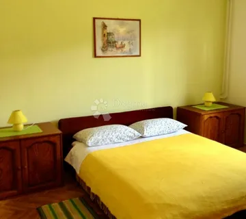 INVESTICIJSKA PRILIKA – zemljište 2636m2 + kuća s dva stana - cover