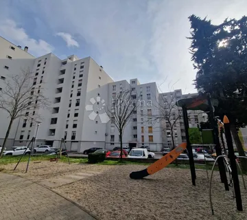 BULEVAR - STAN 60 M2 S POGLEDOM NA MORE - cover