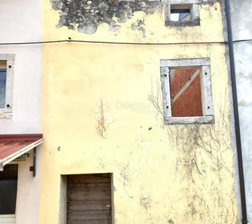 Istra, Tar, ruševna kamena kuća - cover