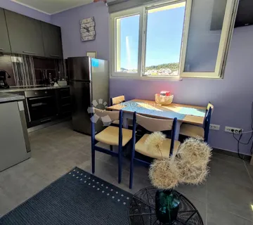 Predivna apartmanska kuća na odličnom mjestu - cover