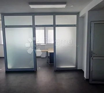 PRODAJA POSLOVNOG PROSTORA – STROGI CENTAR OSIJEKA 400 m² - cover