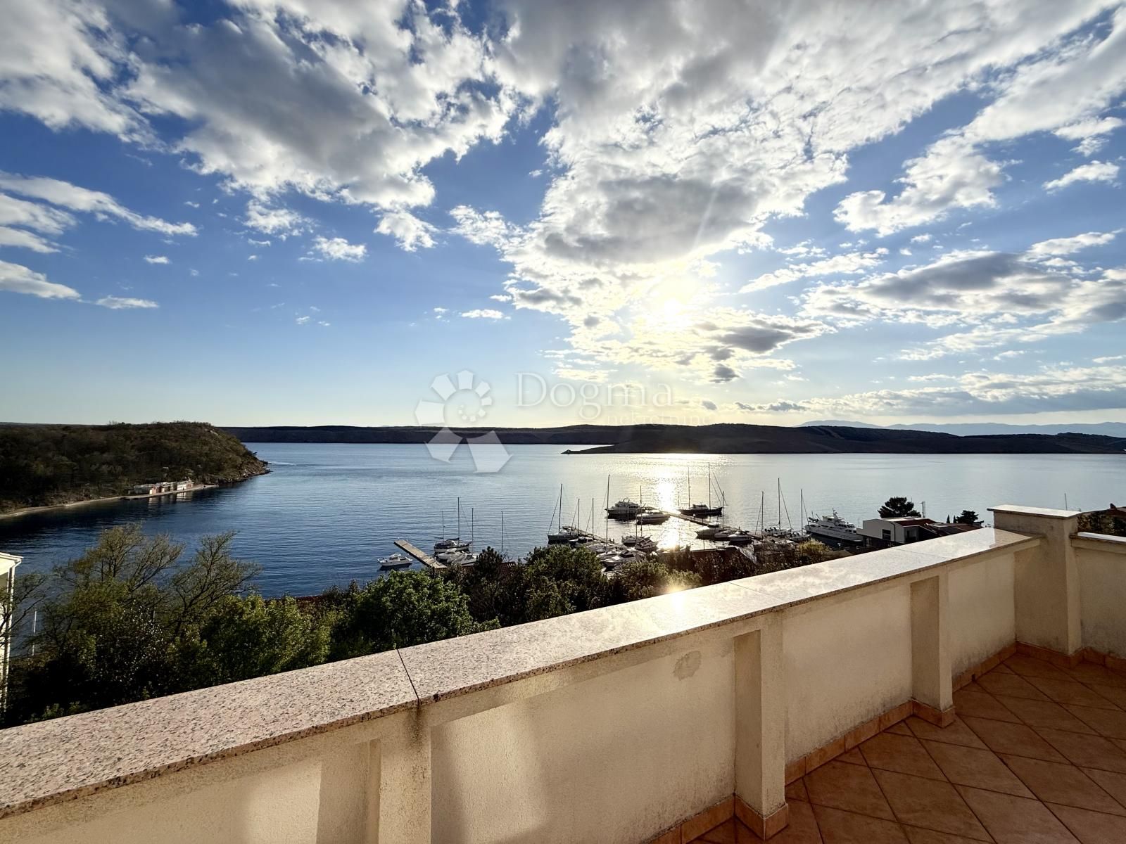 PRILIKA!! Apartman 2 red do mora Jadranovo - cover