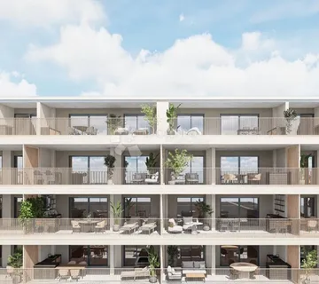 Moderan 2-soban stan na 3. katu 600 metara do mora, Umag - cover