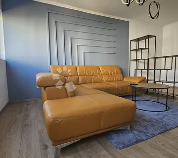 Moderno uređen stan za najam na Belvederu - cover