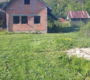 KUĆA NA OSAMI ROHBAU I POMOĆNI OBJEKAT - cover