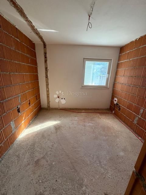 Moderan stan u blizini mora ! Novogradnja - uskoro useljivo! - cover