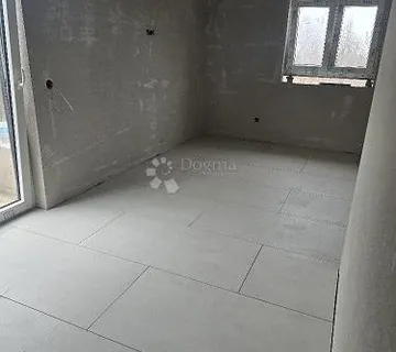 Krk, kuća 140m2 sa bazenom i okućnicom - cover