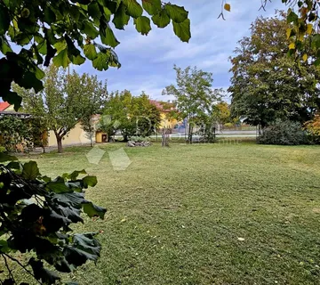 Lijepo građevinsko zemljište nedaleko Osijeka! - cover