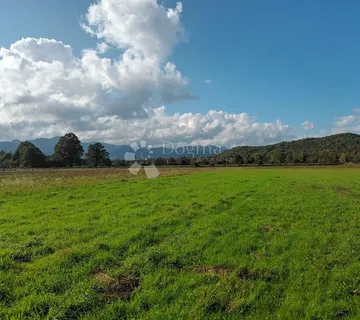 ZEMLJIŠTE NADOMAK PLITVIČKIH JEZERA I RIJEKE GACKE !!! - cover