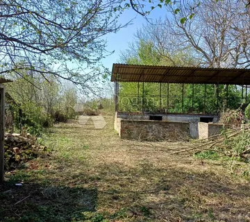 Veliko zemljište,odlična lokacija u Dardi!! - cover