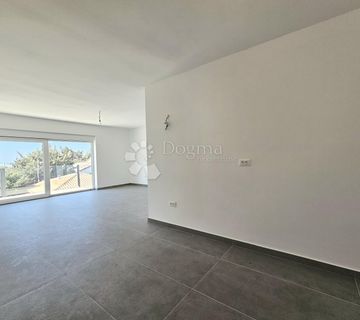 Stan 400m od mora s pogledom na more i garažom - cover