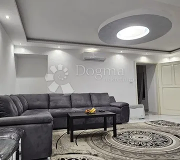 Atraktivna kuća sa 4 spavaće sobe - cover