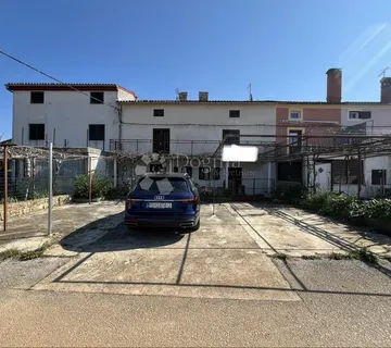 NOVIGRAD, TRAŽENA LOKACIJA, KUĆA ZA ADAPTACIJU - cover