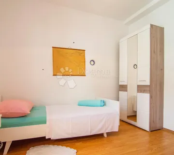 Kuća drugi red od mora u Okrugu Donjem!  o. Čiovo - cover