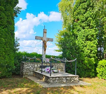 KLADEŠČICA, ZEMLJIŠTE ZA LJUBITELJE PRIRODE - cover