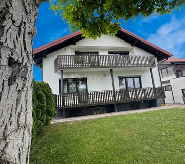 Kuća sa dvije stambene jedinice - cover
