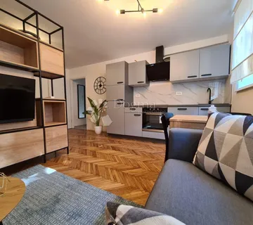 Studio apartman s potencijalom - cover