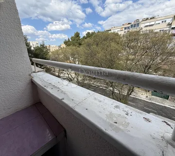 Šibenik, Baldekin – Prostran i osunčan 2-sobni stan na izvrsnoj lokaciji - cover