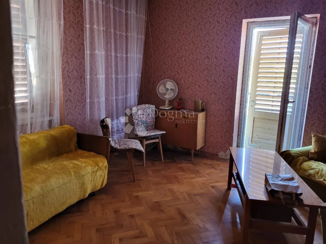 Prilika u centru Novog Vinodolskog - cover