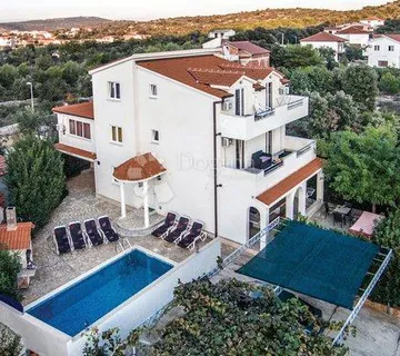EKSKLUZIVNA KUĆA : RAŽANJ ROGOZNICA 360M2 - cover