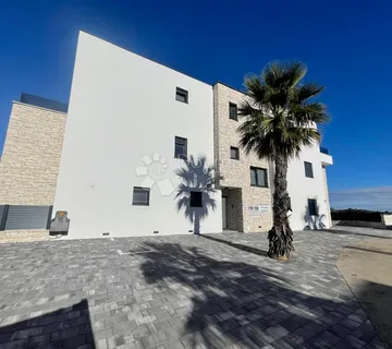 STAN S VRTOM I POGLEDOM NA MORE – MURTER - cover