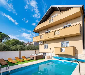 Prekrasna Villa sa šest stanova! - cover