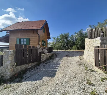 Drvena kuća za odmor (novogradnja) sa pomoćnim objektom nadomak Zagreba! - cover