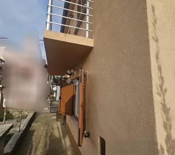 Samostojeća kuća u Puntu! - cover