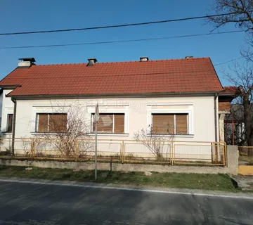 Prostrana kuća s velikim dvorištem i zemljištem – 10 km od Križevaca - cover