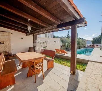 Prekrasan stan za najam - Pješčana Uvala - cover