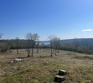 RIJETKOST NA TRŽIŠTU!! Građevinsko zemljište sa otvorenim pogledom na more i brežuljke - cover