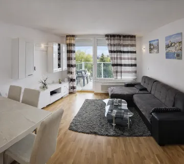 ZAGREB – ŠPANSKO / ORANICE – MODERAN TROSOBAN STAN S GARAŽOM I SPREMIŠTEM – MIRNA LOKACIJA, POGLED NA PARK - cover