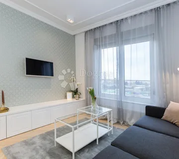 PRILIKA ILICA 2 STANA S PARKINGOM - cover