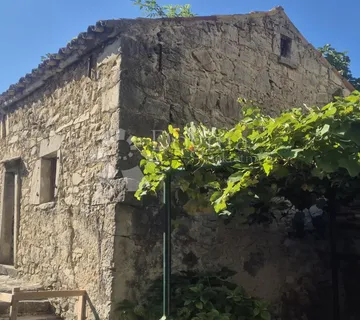 Boljun - starina u istarskom biseru - cover