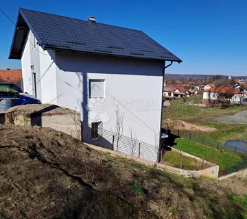 Novo uređena kuća s krasnim pogledom - cover