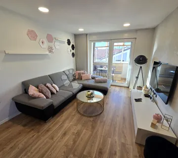 Elegantno adaptiran stan 2S+DB na atraktivnoj lokaciji  - cover