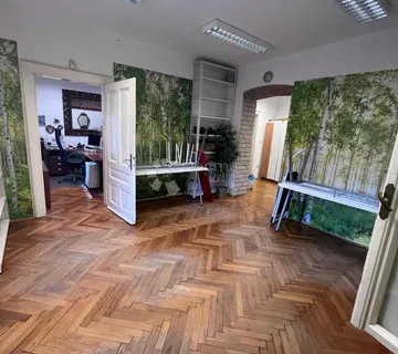 Centar, Opatija  - stan s dvorištem - cover