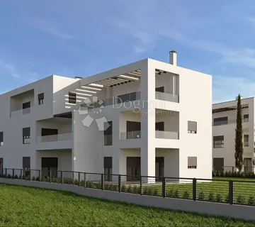 PENTHOUSE NA 2.KATU MODERNE NOVOGRADNJE BLIZU MORA! - cover