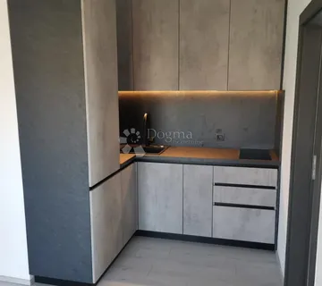 ROGOZNICA - moderan stan s pogledom  na more - cover