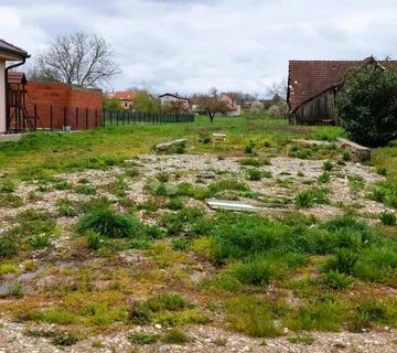 Idealno mjesto za obiteljsku kuću - cover