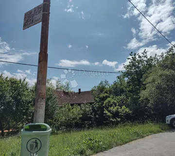 Centar Topuskog, uz dom zdravlja - cover