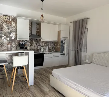 Simpatičan studio apartman za najam - cover
