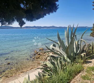 ARBANASI - OBITELJSKA KUĆA - cover